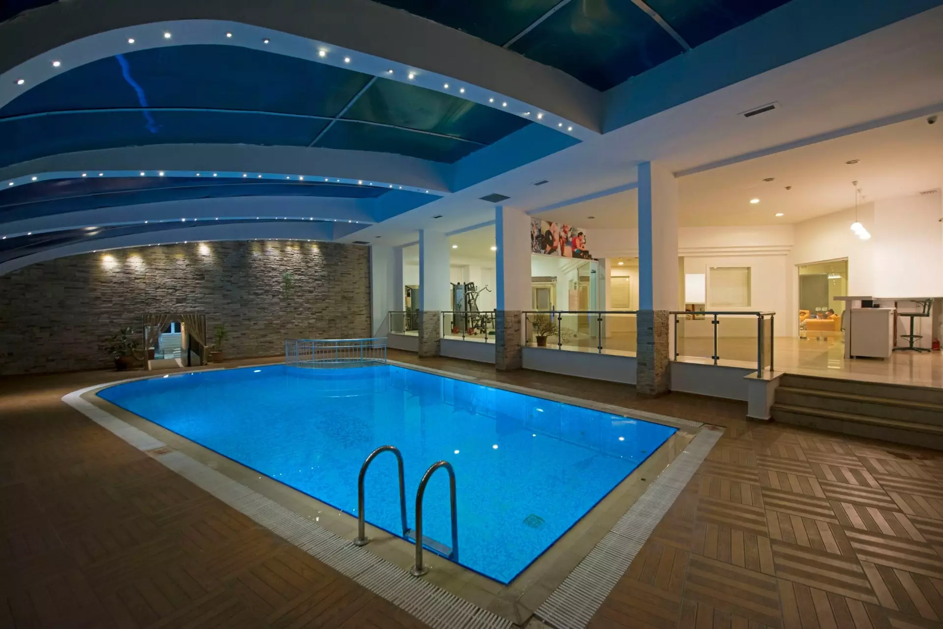 کلاب نکست این مارماریس